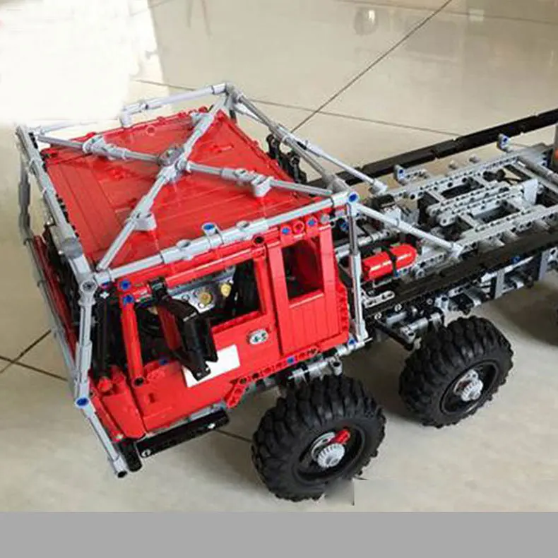 

LEPIN 23012 2839pcs technic series car Model toy Building blocks Bricks for boys gift Equipped with 5 motors and 1 charging box