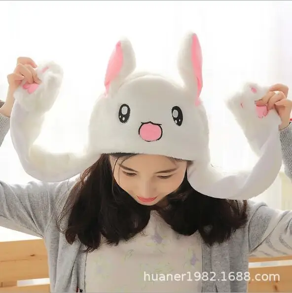 Детская шапка с ушками трикотаж. Шапка детская розовая с ушами. Шапка вязаная с ушками женская. Белая шапка с ушками. Шапка с ушками на девочку на вязальной машине.