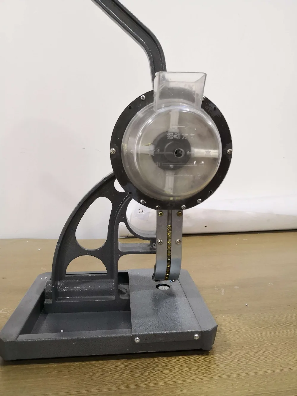 

2019 new eyelet machine eyelet machine automatic gromment machine