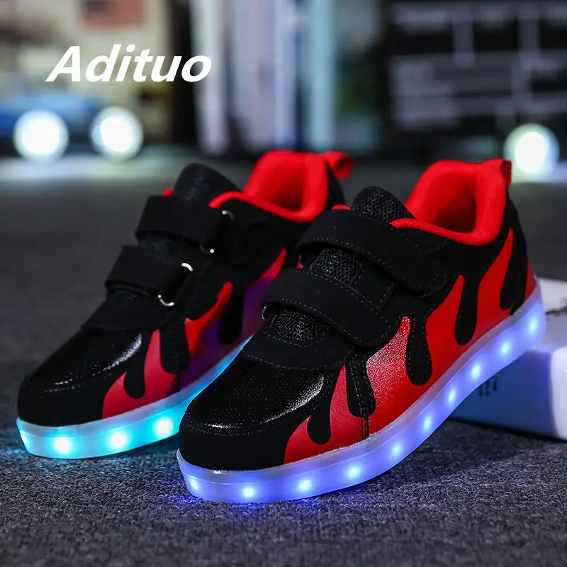 

2018 Kids Winter Led Sneakers PU Upper Buckle Strap Girls USB Charging Light Up Shoes Low-Top Boys Glowing Sneakers Size EU28-40