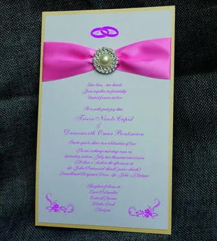 

HI1106 - Wedding Invitation Card with Ribbon and Brooch Made in China