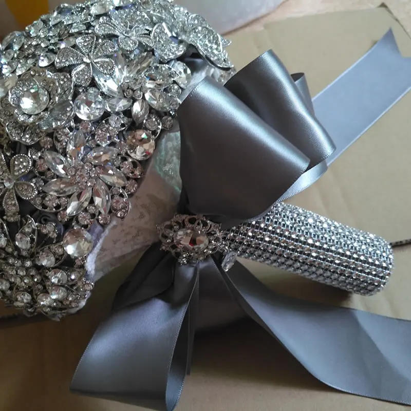 Каскадный каплевидный букет серебряная брошь свадебные аксессуары, букеты ювелирные изделия букет кристалл каскад букет - Цвет: Grey Ribbon
