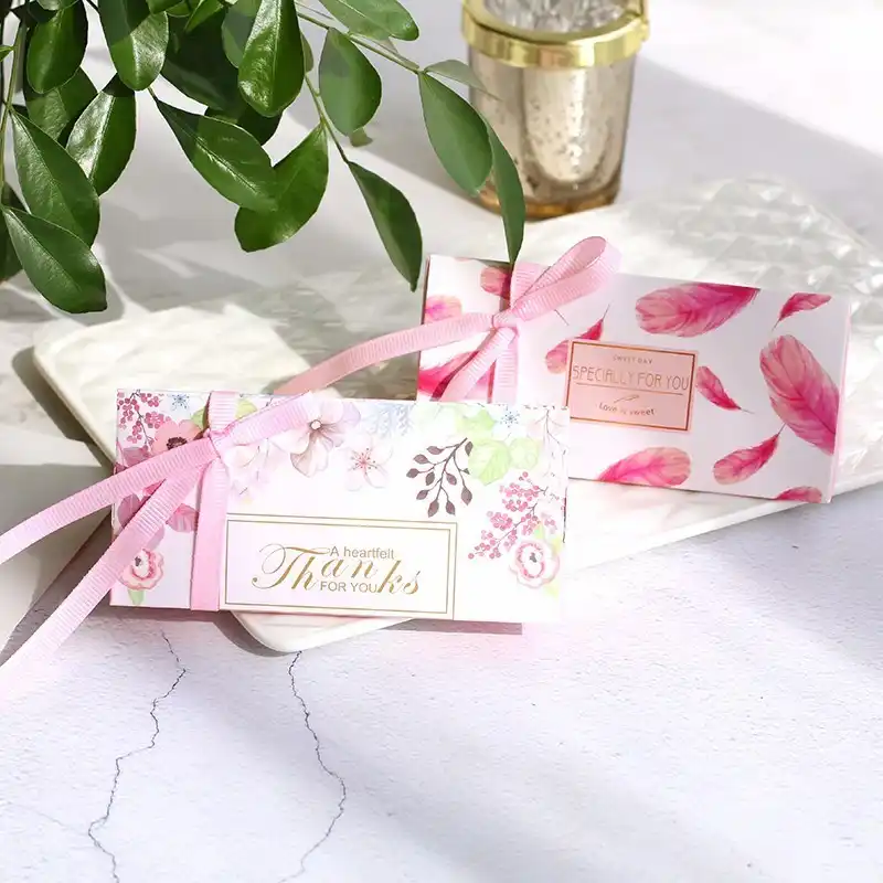 Detail Feedback Questions About New Triangle Paper Candy Box Wedding