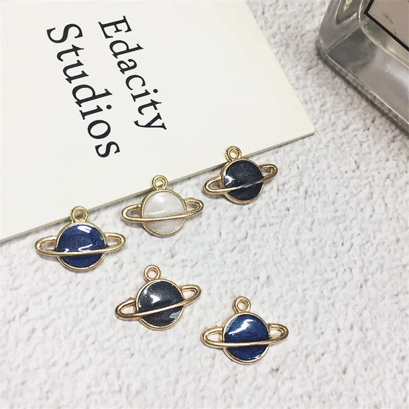 

Wholesale 100Pcs Glitter Enamel Alloy Pendant Charms Gold ColorPlated Oil Drop Saturn Star Floating Metal Charm Craft 17*12MM