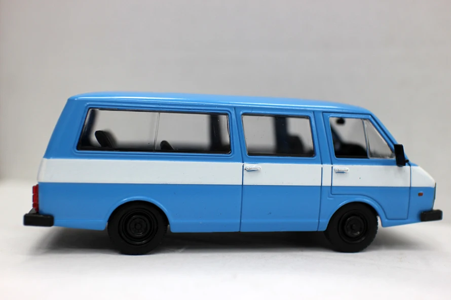 The New Soviet Car Classic 1/43 Special Casting Metal Present At Home In The 1970s Van Model Toys For Children