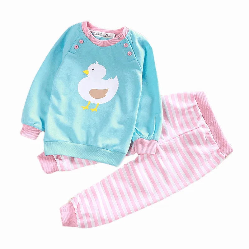 M22 Penguin Dab Christmas Hat Dance Sweatshirt