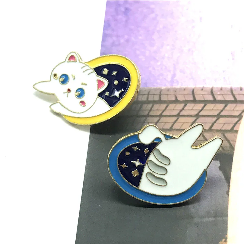 

New cute animal white cat badge brooch creative personality small fresh white shirt best match hanging jewelry gift