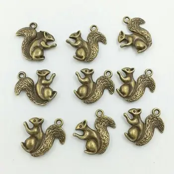 

Squirrels Charms Pendants Antique Vintage Bronze Zinc Alloy Squirrel Fashion Charm Pendant Necklace DIY 30pcs T642