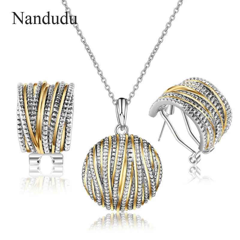 

Nandudu Vintage Retro Round Pendant Jewelry Sets for Women Two Tones Gold Color Antique Necklace Earrings Gift CN489 CE539