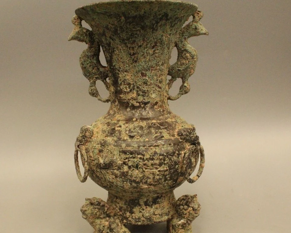 

11" Ancient Chinese Dynasty Palace Old Bronze Beast Bird Flower Bottle Vase Pot