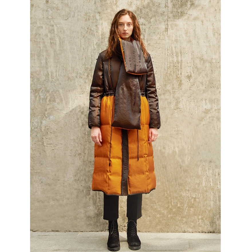 

2018 New Collection with scarf color block long winter white duck down jacket women