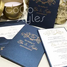 Cocostyles пользовательские супер премиум фольгирование темно-синий жемчуг бумаги, сложенный свадебные приглашения с карманом для элегантных свадьба