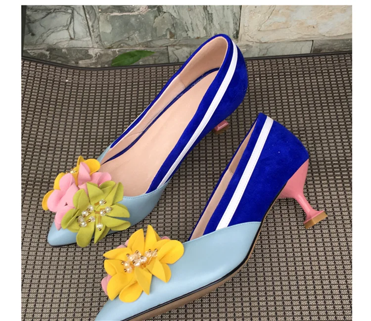 

Pointed Toe Women Shoes High Thin Heels Chic Flower Decor Woman Pumps Slip On Wedding Dress Party Runway Star Sapato Feminino