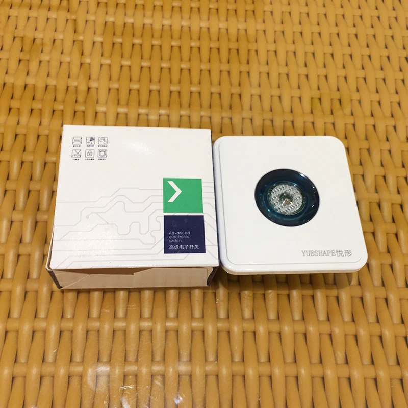 

High Quality 220V Intelligent Auto On Off Voice Light Sensor Switch Sound&Light Control Delay Switch from factory CM122