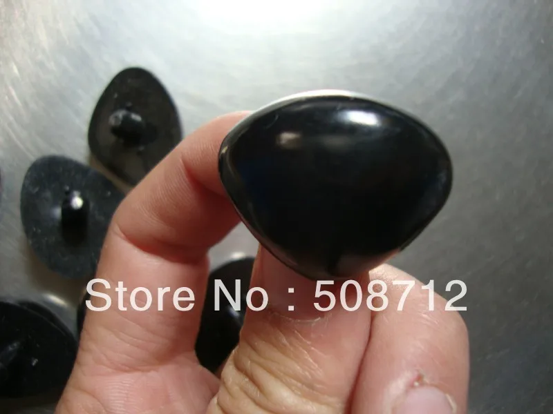 

fress ship!!!100pcs/lot DIY stuffed toy findings 3x2.3mm Black plastic triangle toy eyes&nose/ safety eyes with back