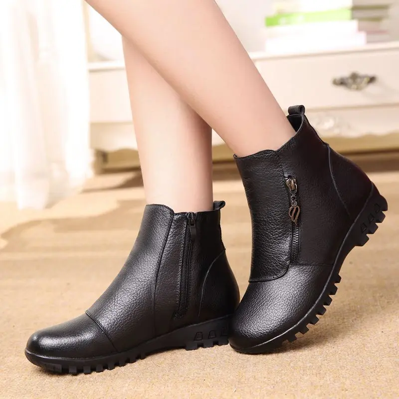 

ZIMNAFR BRAND 2017 WINTER NEW WOMEN BOOTS MOTHERS WRAM BOOTS SHORT ZIP CODE ANTISKID SNOW BOOTS WOMEN GENUINE LEATHER BOOTS