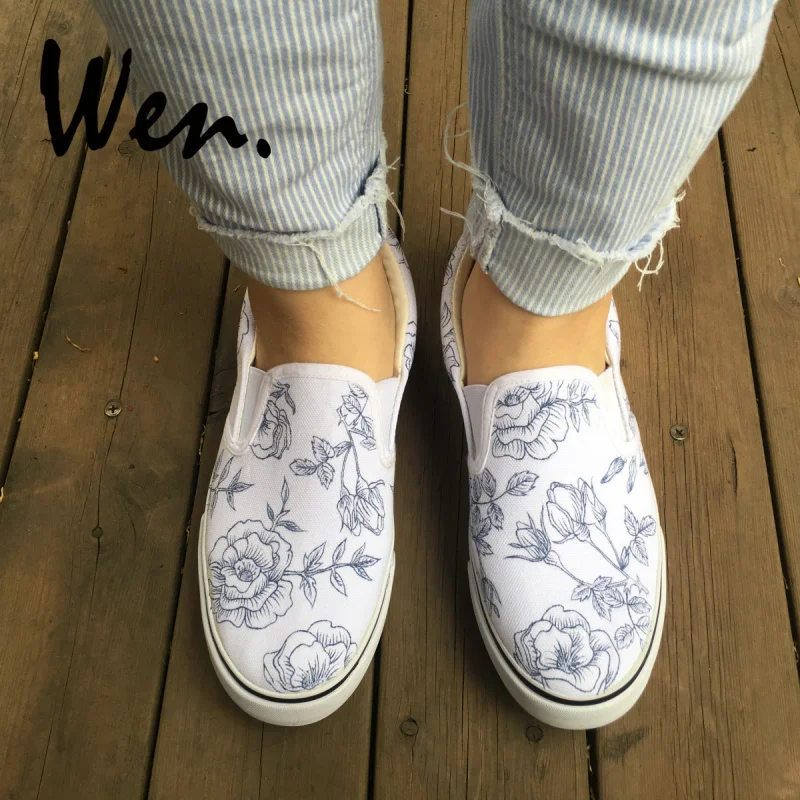 simple shoe painting