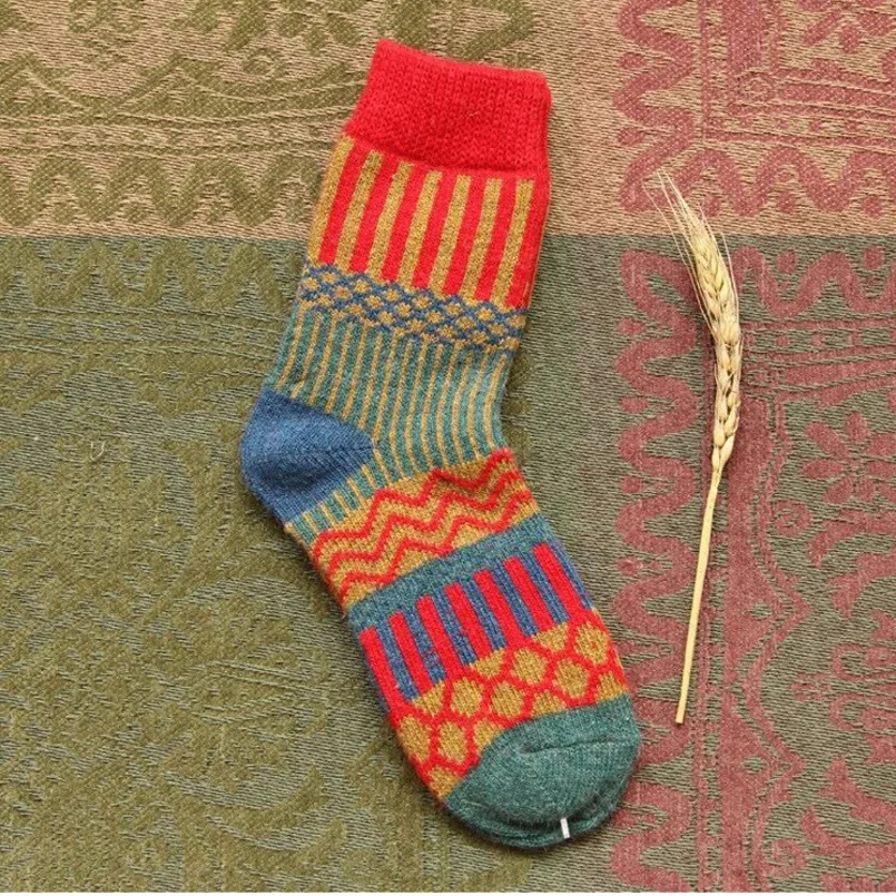 PEONFLY, женские новые цветные носки с вертикальными полосками и волнами, зимние рождественские забавные плотные теплые шерстяные носки