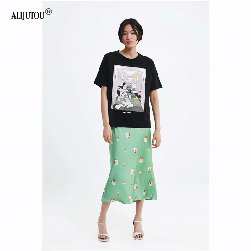 2019 Fashion Bugs Bunny Print Female T-shirt White Cotton Women tee Summer Casual Harajuku T Shirt Femme Warner Bros Top Zaraing