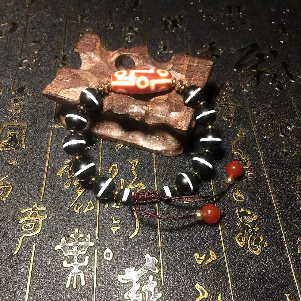 

Handmade weaving Red/White 9 eye Pattern DZI Dragon pattern Agate Beads Men&Women Jewerly Bracelet Free Shipping