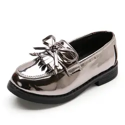 Детская повседневная обувь Новинка 2018 года с кисточками для девочек кожаные ботинки Дети PU глянцевой кожи обувь принцессы KS505