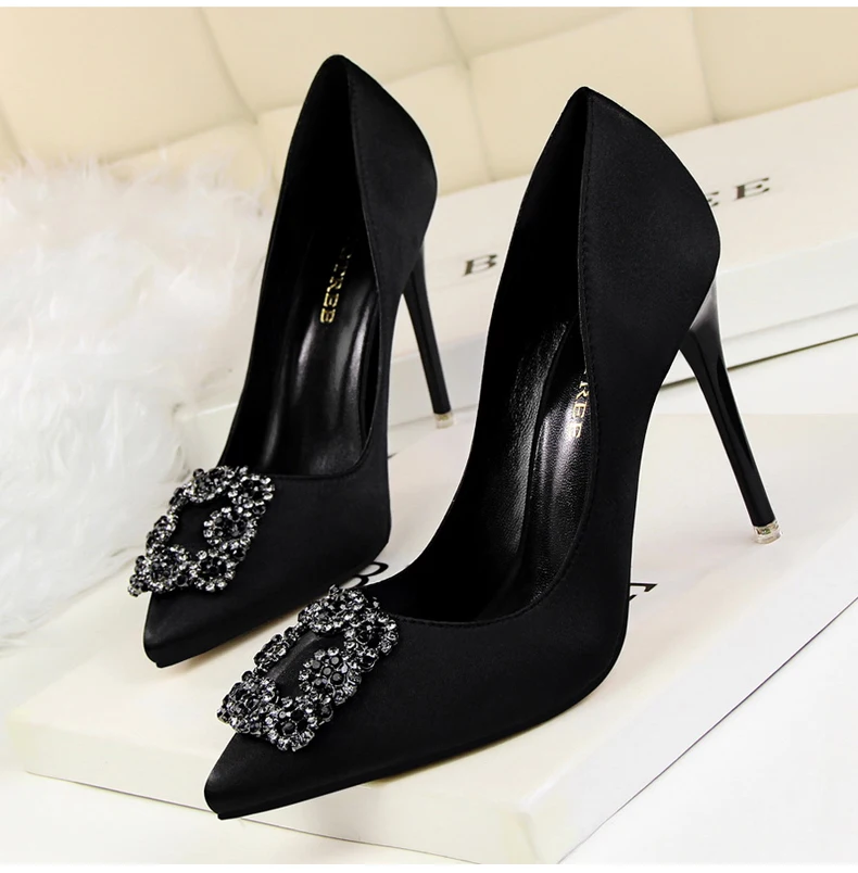 Women's Pumps Shoe Office Lady Slip-On Red Women Shoes Hgh Heel Sandals Crystal Luxury Brand Shoes Women 2018 High Heels Party   (12)
