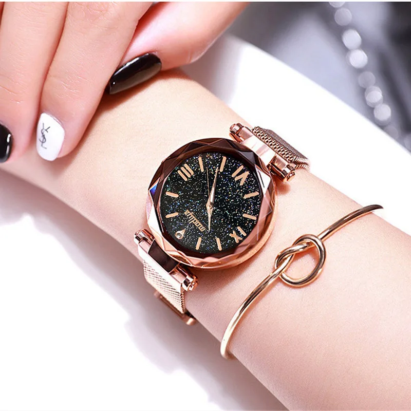 Hot Sale Women's Starry Sky Watch Luxury Magnetic Magnet Buckle Quartz Wrist Watch Geometric Surface Diamond Female Watches