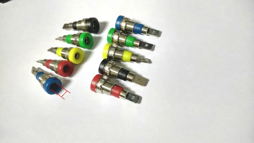 

100pcs 5 colors Copper 4mm Banana Socket terminal for 4mm Banana Plug adapter
