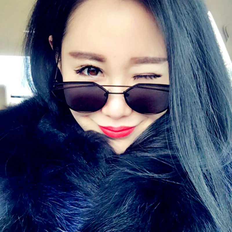 2019 New Sexy Ladies Cat Eye Sunglasses Women Fashion Clear Eyewear Metal Frame Sun Glasses For Female UV400