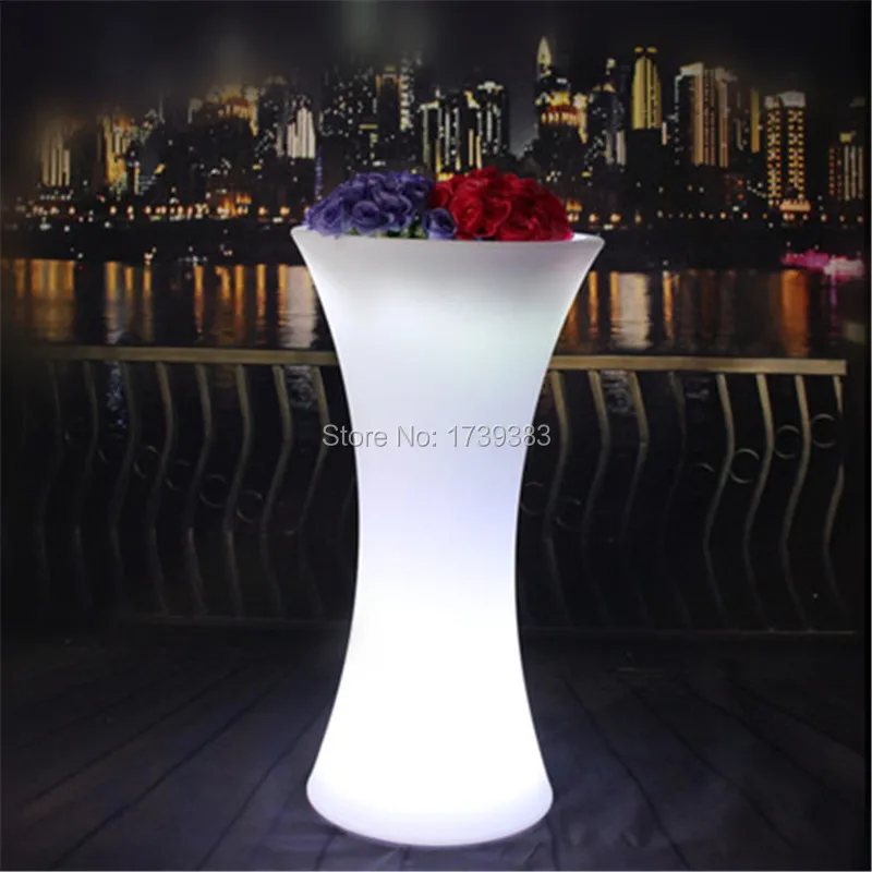 

Logo Customized PE Plastic Multi Color Changing Battery Rechargeable Shape Canton Tower LED Flower Pot Remote Control Plant Pot