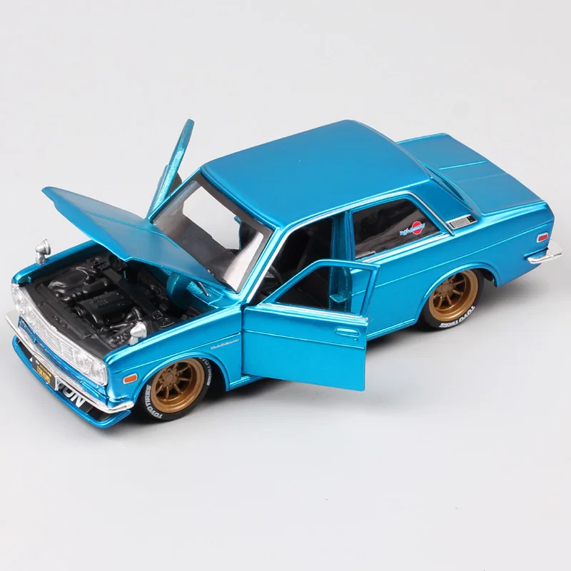 Классические весы Maisto 1/24 Nissan Datsun 510 1600 Bluebird 1971 металлические модели литья под давлением автомобили игрушки транспорт Миниатюрные для детей