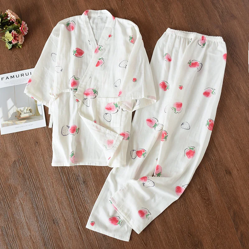 Летние милые японские кимоно Халаты женские милые Клубничные Короткие рукава хлопок пижамы наборы простые Халаты Набор для женщин
