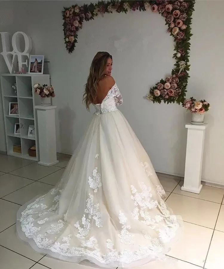 new-ivory-lace-wedding-dresses-2018-long-sleeve-off-the-shoulder-v-neck-a-line-with-appliques-bridal-gowns-vestido-de-novia-custom.webp (2)_