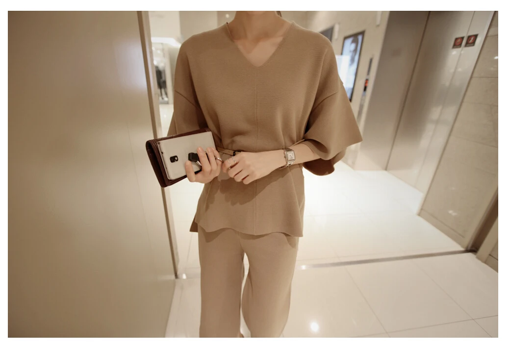 Women's suit female  spring and autumn new V-neck bat sleeve knit loose shirt + wool wide leg slim pants knit suit women plus size sweat suits