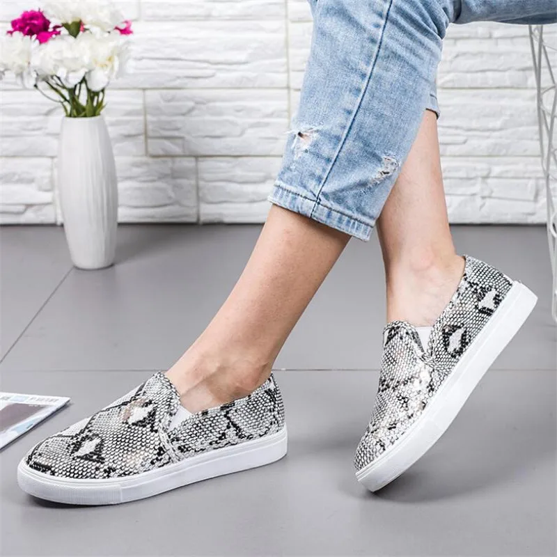 

2019 ladies sneakers vulcanized shoes leopard sneakers ladies snake anti-slip flat shoes women's large size loafers flat shoes