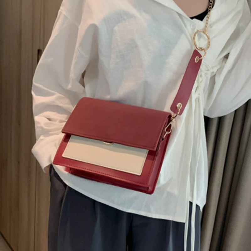 

Retro texture bag female 2019 new wild shoulder slung portable crocodile pattern fashion chain simple small square bag