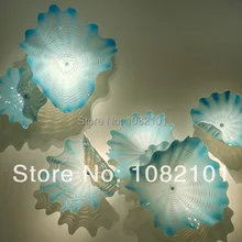 Легкая голубая тарелка, украшение стеклянной стены