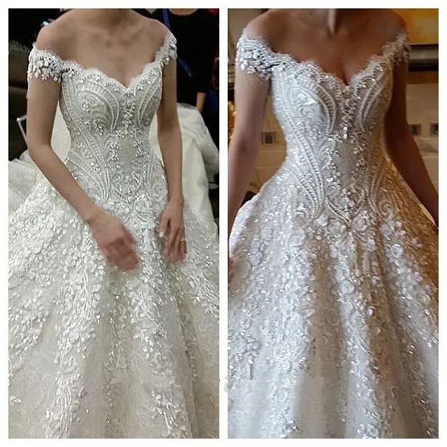 Luxury Wedding Dress 2016 Royal Sleeveless V-Neck Bridal Dress Designers Ball Gowns Dubai Wedding Girls 2016 Vestidos De Noiva (1)