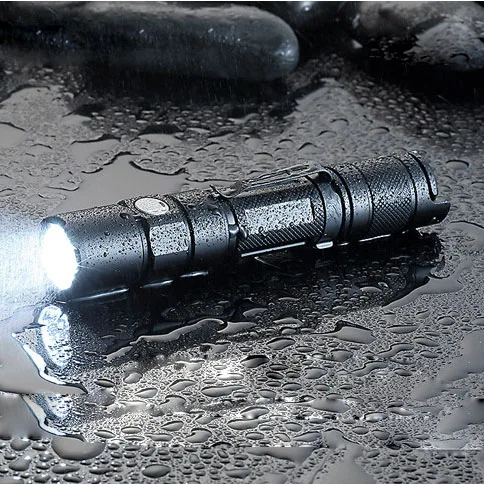 

Powerful Outdoor Tactical Flashlight 1300LM Tactical LED Flashlight Torch Outdoor Waterproof Aluminum Alloy Handlight