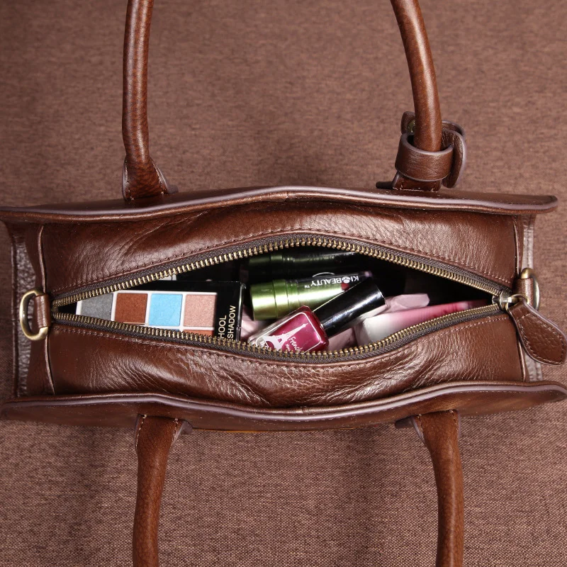 AETOO Leather shoulder bag, head-layer cowhide retro lady casual handbag, hand wipe color oblique carry postman bag