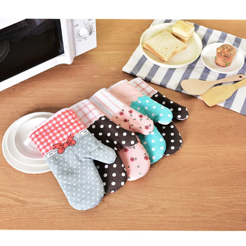 Non slip Cotton Microwave Oven Heat Resistant Thick Mitt Baking Glove Cute Kitchen Cooking Tools
