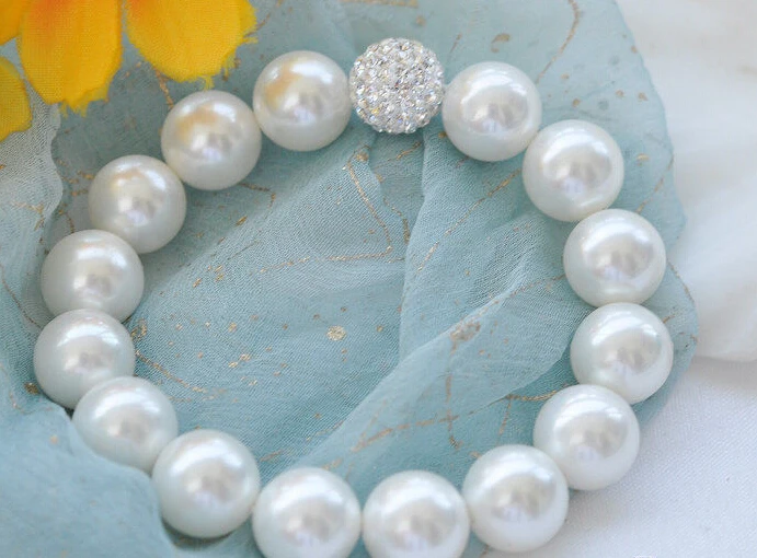 

0832 round white shell pearl bead bracelet