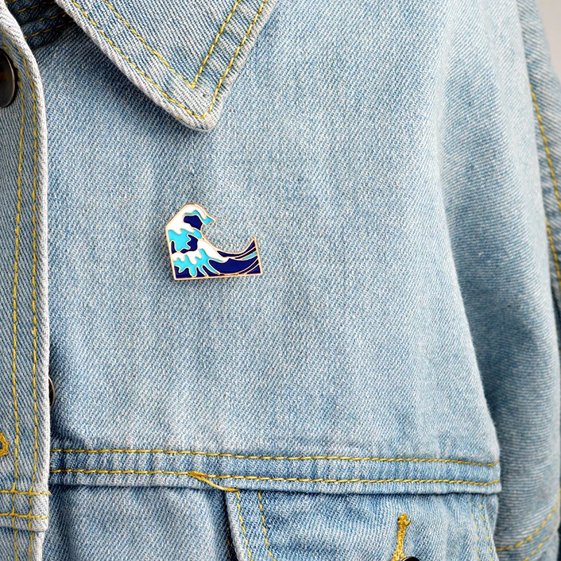 

Fashion Jewelry Accessories Wave Brooch for Christmas Gifts Women Collar Pins Brooches Enamel Lapel Pins Brooch Girl