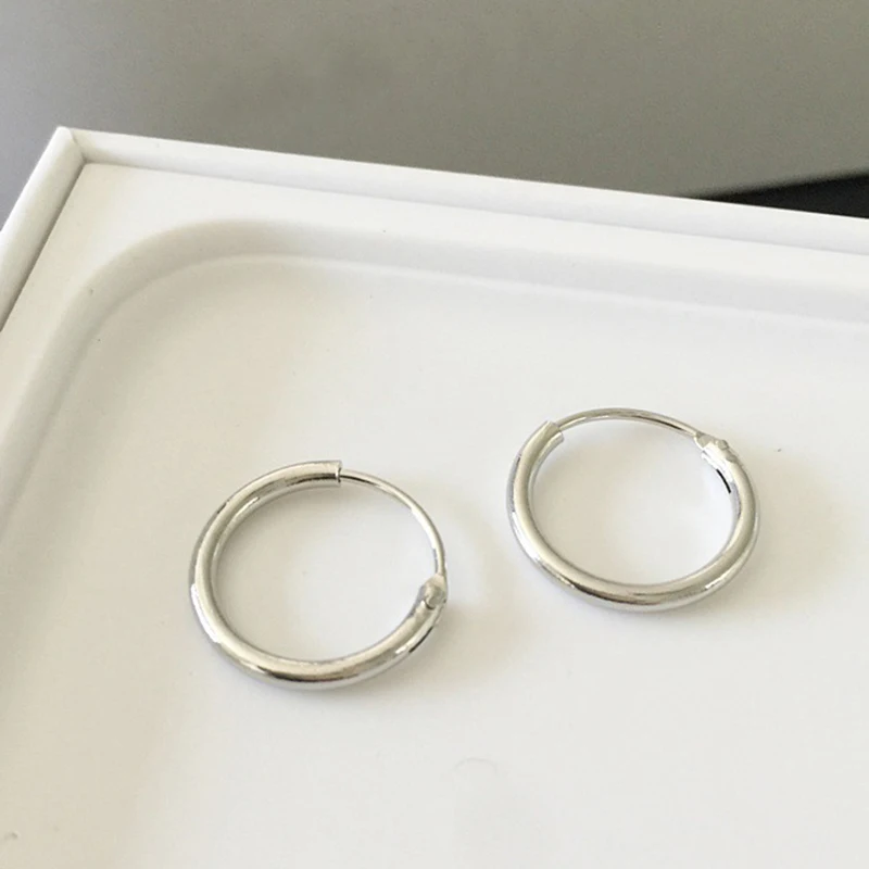 1 пара модные простые металлический круг серьги обруча для Для женщин/Для мужчин ухо подарок аксессуары и украшения