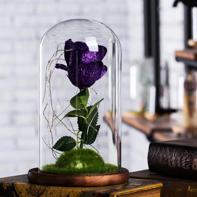 Kaufen Glittery Künstliche Seide Rose Blume und LED Licht String in Glas Dome Auf Holz Basis Die Beste Geschenk für Valentinstag mutter der Tag