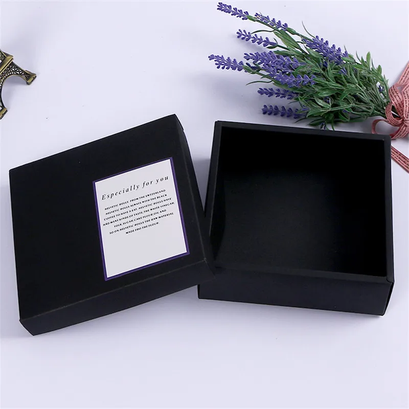 Excellent 300pcs/lot Red/Black kraft paper box packaging square gift packaging gift black cardboard box for wedding 17.6*17.6*5.2cm 4