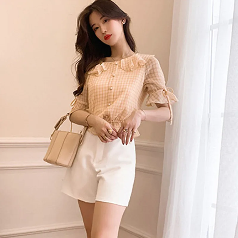 

High Quality Sweet Casual 2 Pieces Set Women 2019 Summer Lattice Grid Ruffles Chiffon Crop Top And Solid White Shorts Set