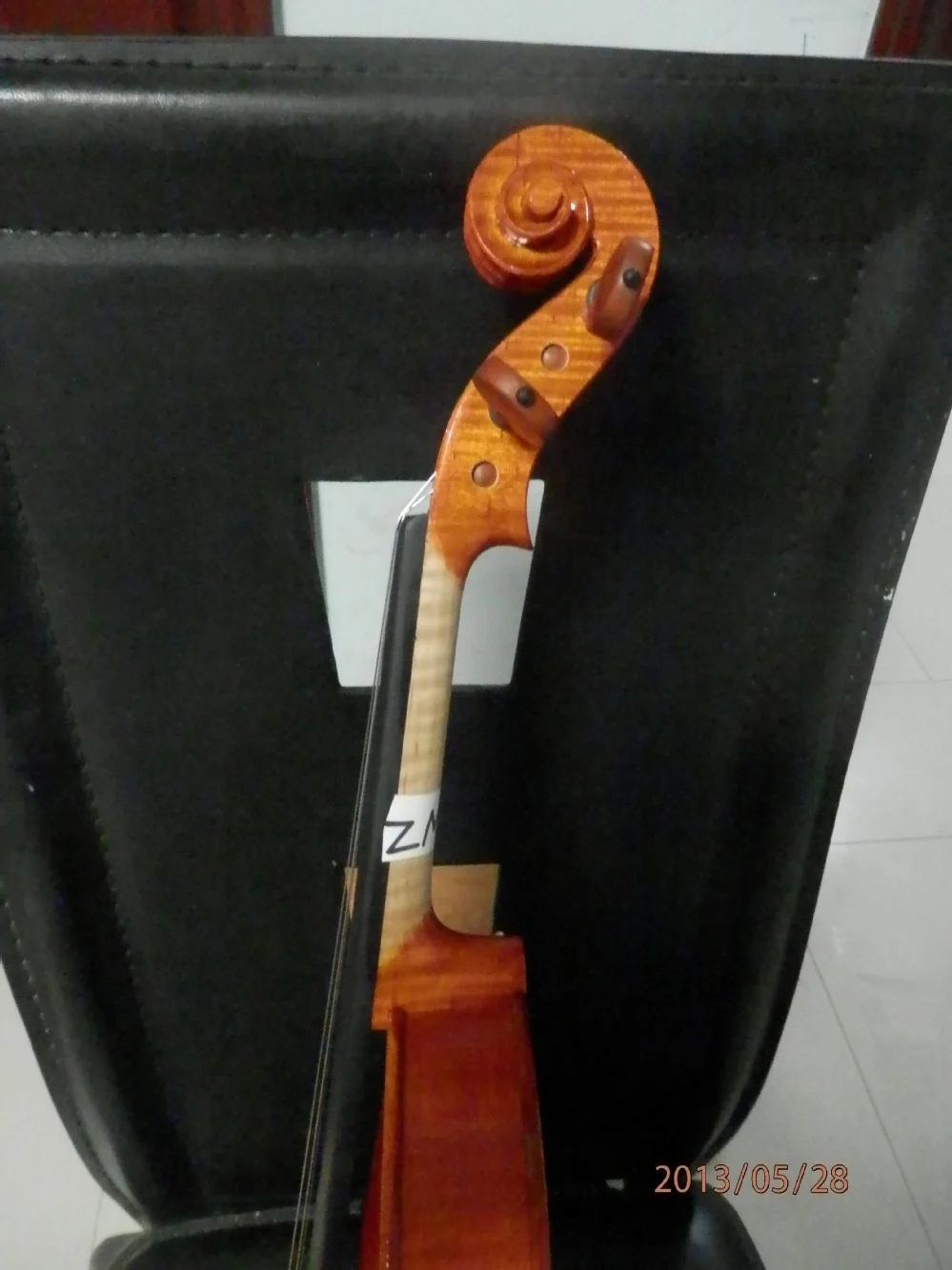Высокое качество 4/4 скрипка модель Страдивари, приятный клен сзади No. ZM18