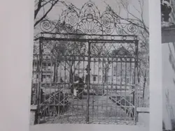 Изготовленные на заказ кованые железные ворота дизайн вся продажа кованые железные ворота металлические ворота стальные ворота hc-g5