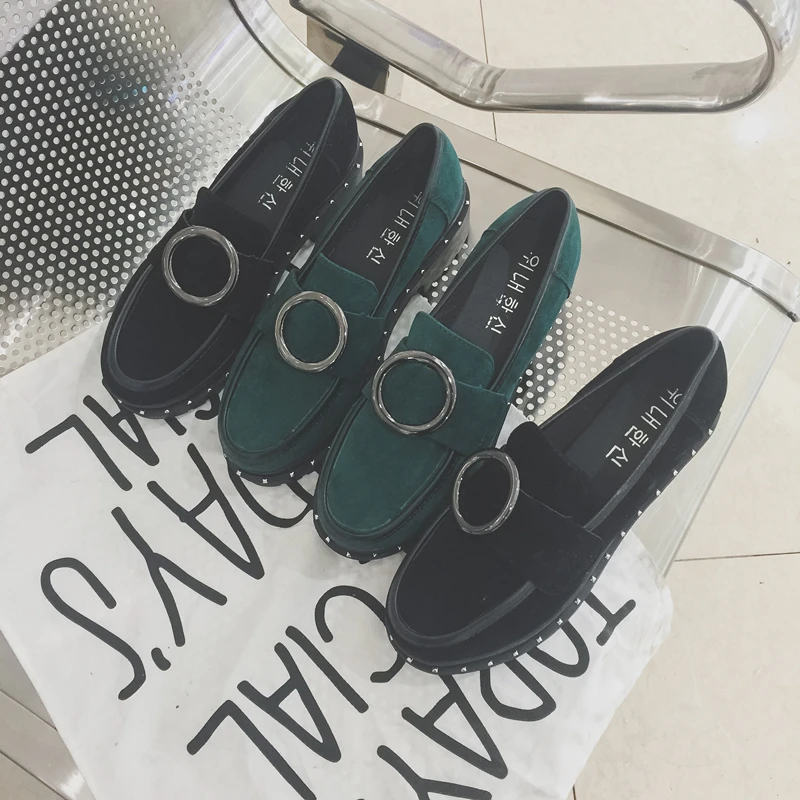 flat shoes with leather soles
